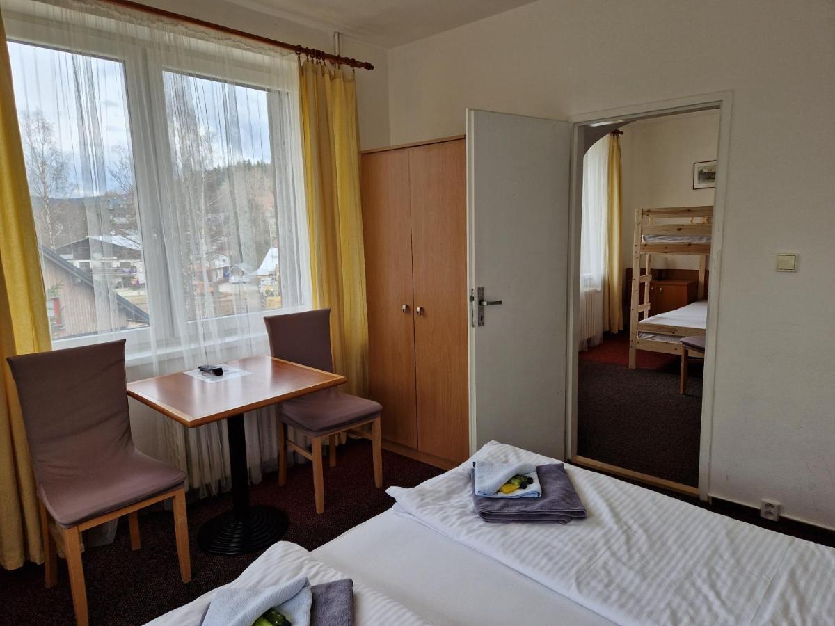Hotel Harrachov Inn Экстерьер фото